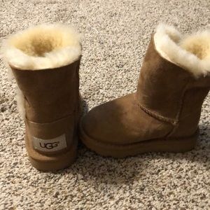 Kids brown ugg boots